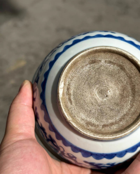 古玩陶瓷拐子龍紋青花香爐真品鑒賞圖