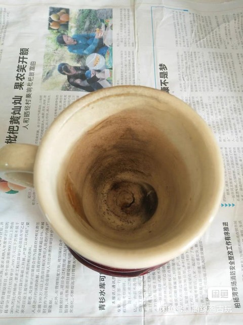 古玩陶瓷民國磁州窯詩紋執杯真品鑒賞圖