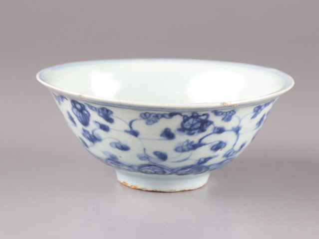 古玩陶瓷佛家八寶青花碗真品鑒賞圖