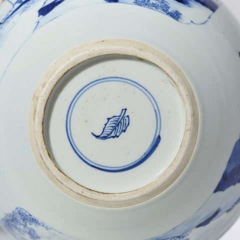 古玩陶瓷青花開光山水人物案缸真品鑒賞圖