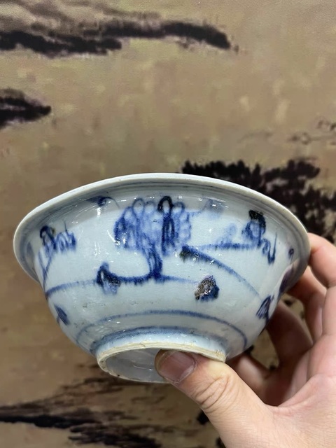 古玩陶瓷明成化并蒂菊花紋碗拍賣，當前價格3855元