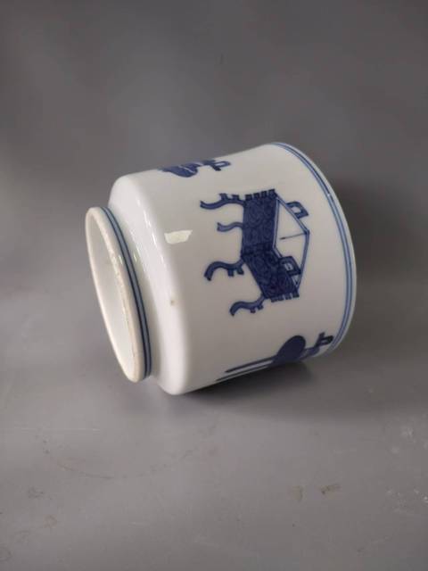 古玩陶瓷十九世紀博古圖青花爐拍賣，當前價格480元