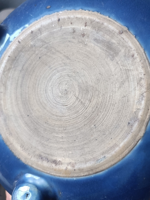古玩陶瓷霽藍釉三乳足缽式香爐真品鑒賞圖