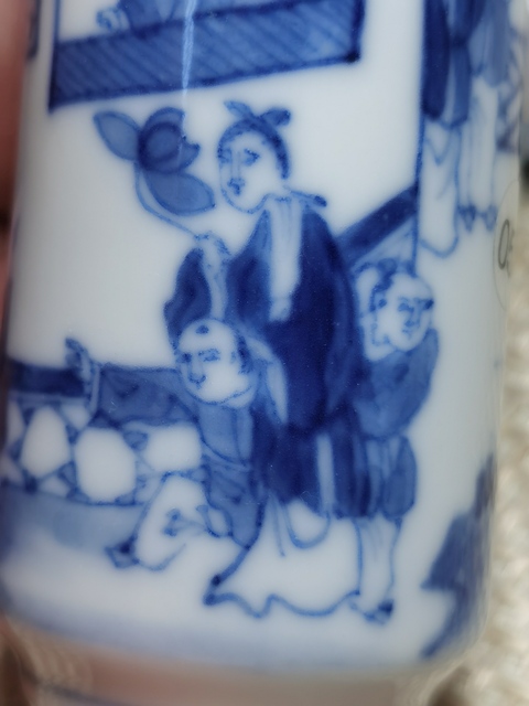 古玩陶瓷青花人物故事鼻煙壺真品鑒賞圖