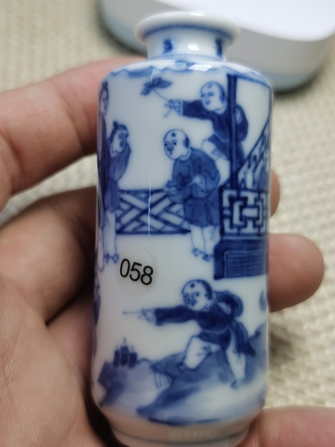 古玩陶瓷青花鼻煙壺真品鑒賞圖