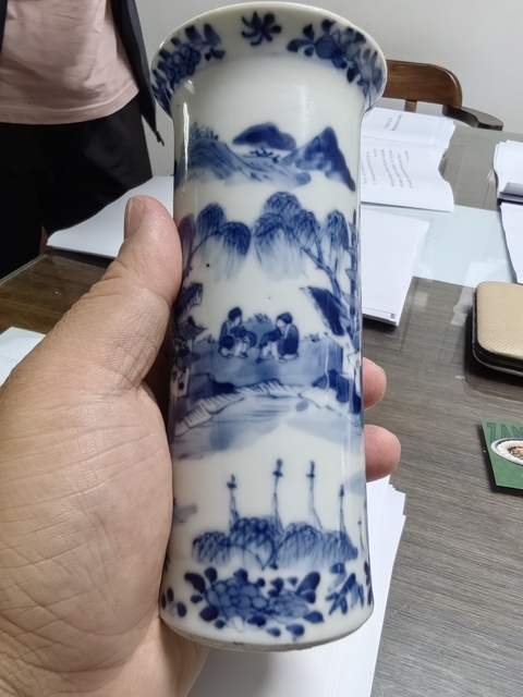 古玩陶瓷樓臺亭閣山水紋青花花觚真品鑒賞圖