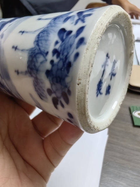 古玩陶瓷樓臺亭閣山水紋青花花觚真品鑒賞圖