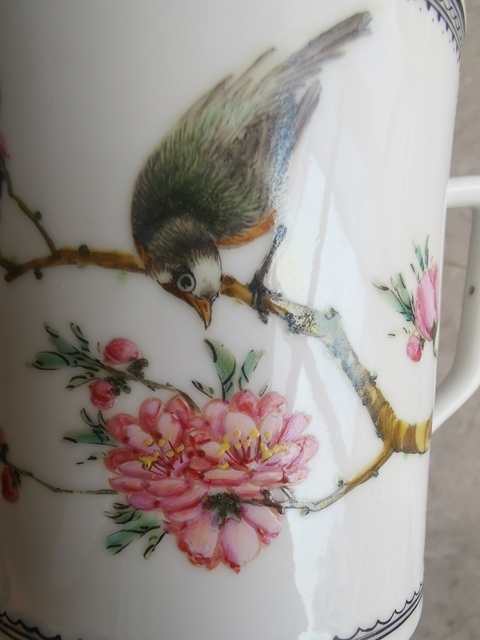 古玩陶瓷粉彩花鳥紋馬克杯真品鑒賞圖