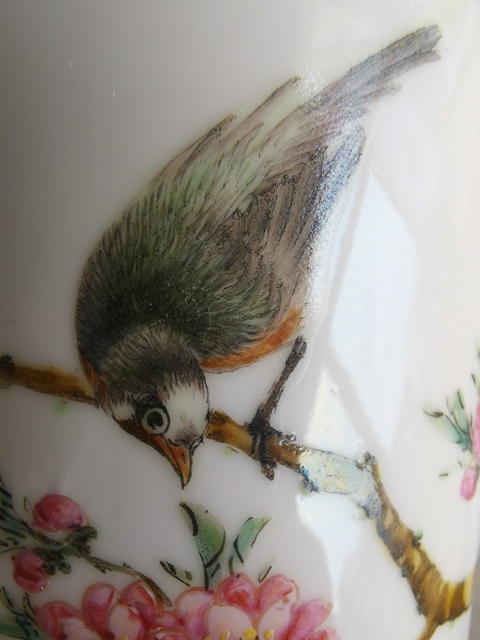 古玩陶瓷粉彩花鳥紋馬克杯真品鑒賞圖