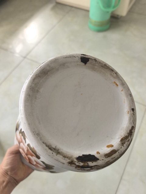 古玩陶瓷花卉紋花觚真品鑒賞圖