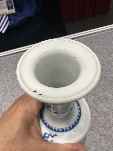 古玩陶瓷青花瑞獸紋紙槌瓶真品鑒賞圖