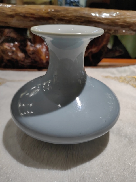 古玩陶瓷藍(lán)釉撇口瓶真品鑒賞圖