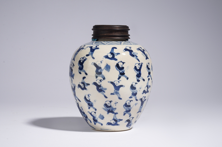 古玩陶瓷清晚期·漿胎青花百子人物紋罐真品鑒賞圖