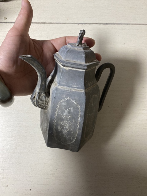 古玩陶瓷晚清錫壺真品鑒賞圖