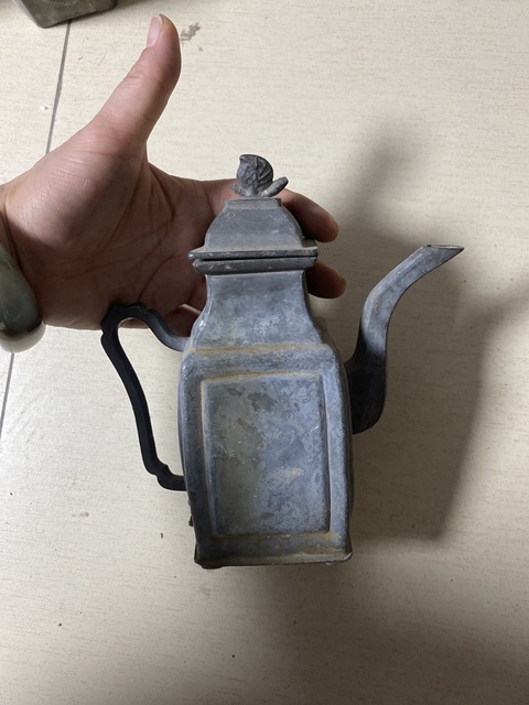 古玩陶瓷晚清錫壺真品鑒賞圖