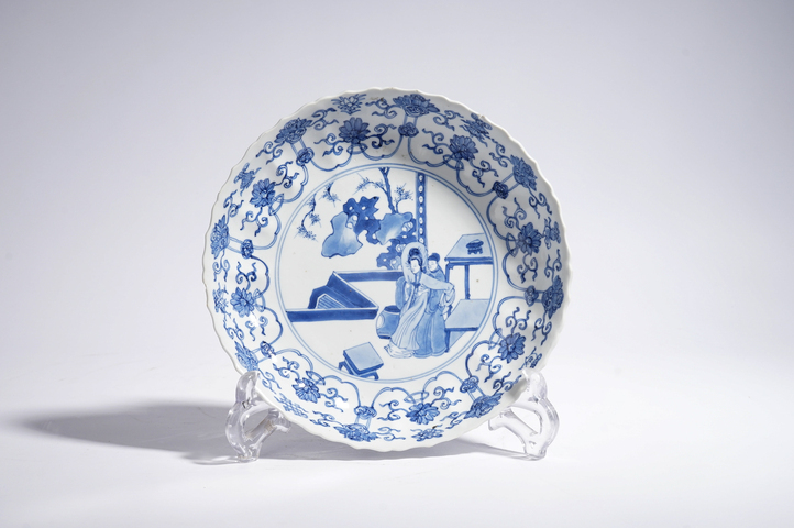 古玩陶瓷清康熙·青花人物故事紋葵口盤真品鑒賞圖