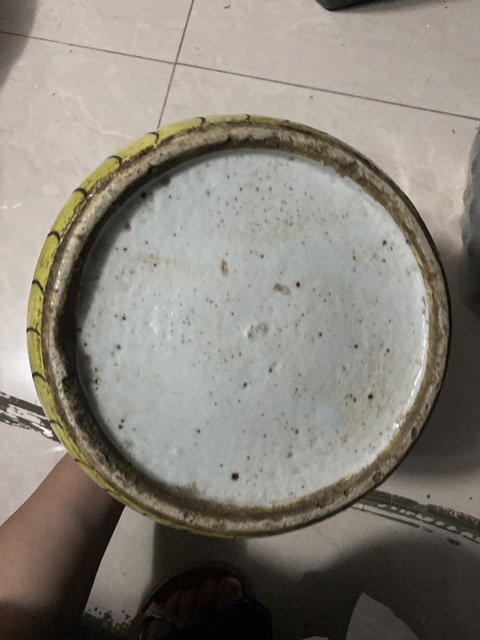 古玩陶瓷花間囍字紋粉彩罐真品鑒賞圖