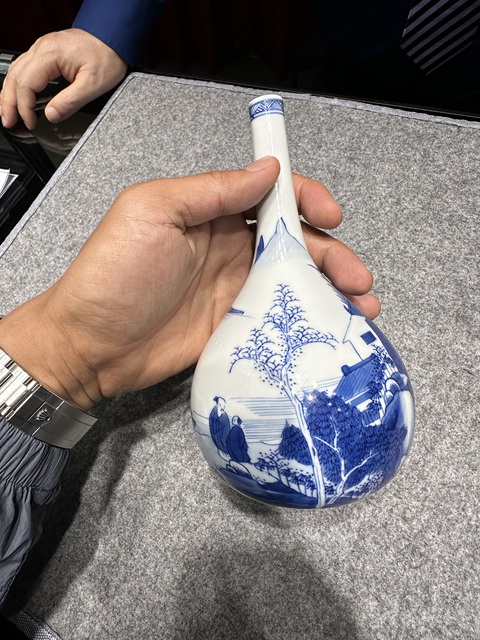 古玩陶瓷青花山水人物錐把瓶，注意品相真品鑒賞圖