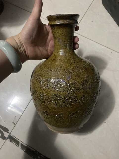 古玩陶瓷印花盤口瓶真品鑒賞圖