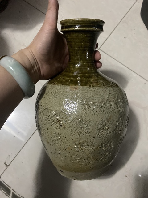 古玩陶瓷印花盤口瓶真品鑒賞圖