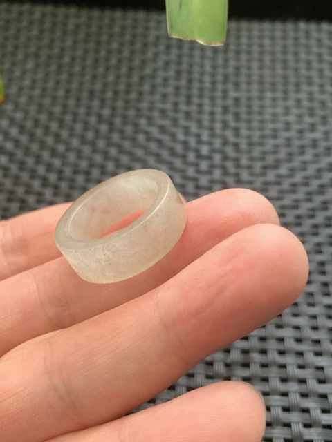 古玩玉器天然翡翠“指環(huán)”真品鑒賞圖