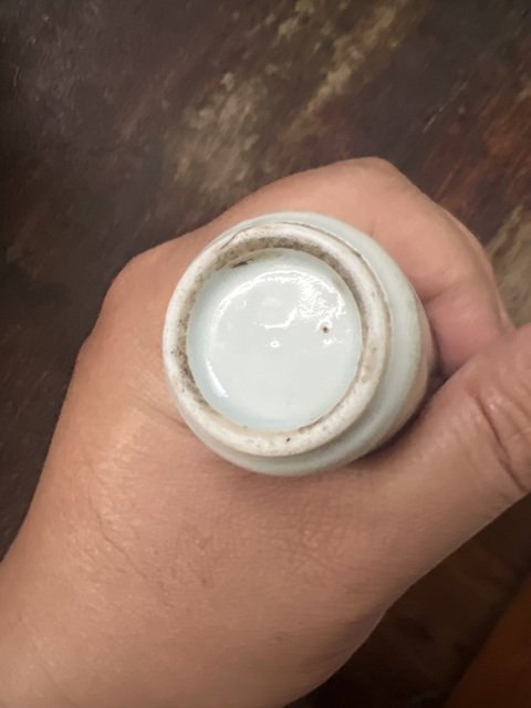 古玩陶瓷青花加紫鼻煙壺真品鑒賞圖