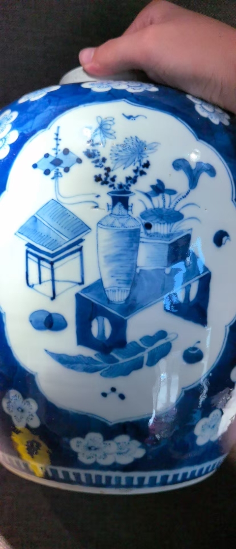 古玩陶瓷青花博古圖蓋罐真品鑒賞圖