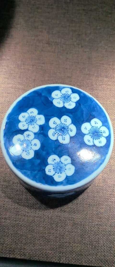 古玩陶瓷青花博古圖蓋罐真品鑒賞圖