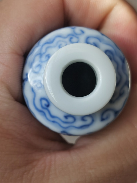 古玩陶瓷青花鼻煙壺真品鑒賞圖