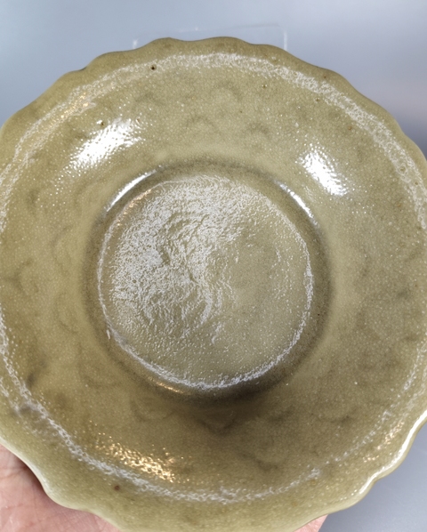 古玩陶瓷龍泉青瓷刻花盤拍賣,當前價格3699元