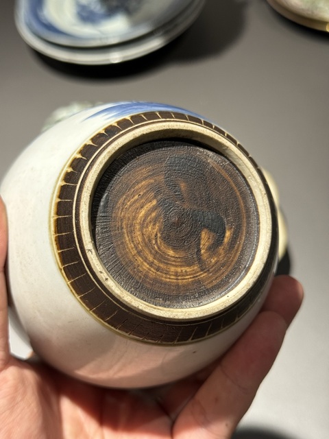 古玩陶瓷青花花卉紋罐真品鑒賞圖
