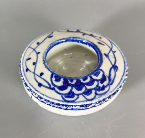 古玩陶瓷清末-青花花卉紋水浮司南拍賣(mài),當(dāng)前價(jià)格2369元