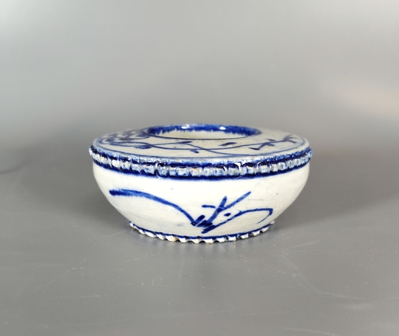 古玩陶瓷清末-青花花卉紋水浮司南拍賣(mài),當(dāng)前價(jià)格2369元
