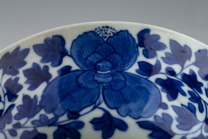 古玩陶瓷清晚·青花纏枝牡丹紋蓋碗拍賣，當前價格0元