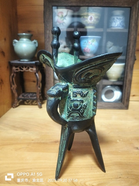 古玩銅器爵杯真品鑒賞圖