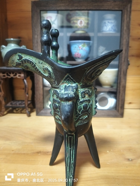 古玩銅器爵杯真品鑒賞圖