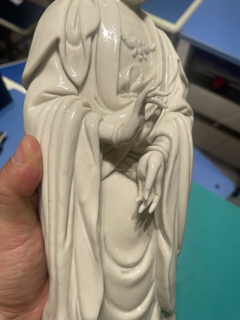 古玩陶瓷德化白瓷觀音菩薩造像真品鑒賞圖