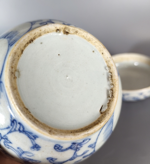 古玩陶瓷清中期-青花淡描花卉紋喜字粉盒拍賣，當前價格999元