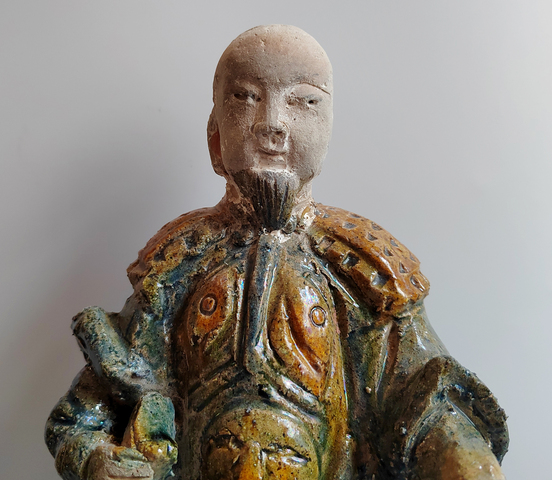 古玩陶瓷精品明代三彩持刀將軍俑拍賣，當前價格464元