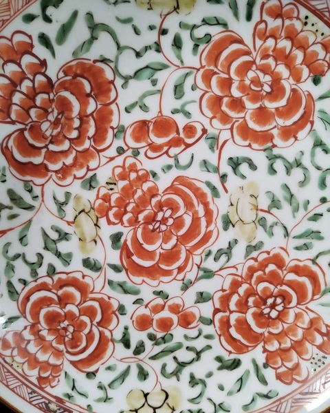 古玩陶瓷五彩牡丹圖盤真品鑒賞圖