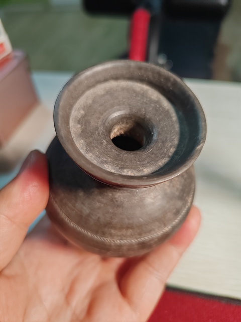 古玩陶瓷灰陶盤口壺真品鑒賞圖