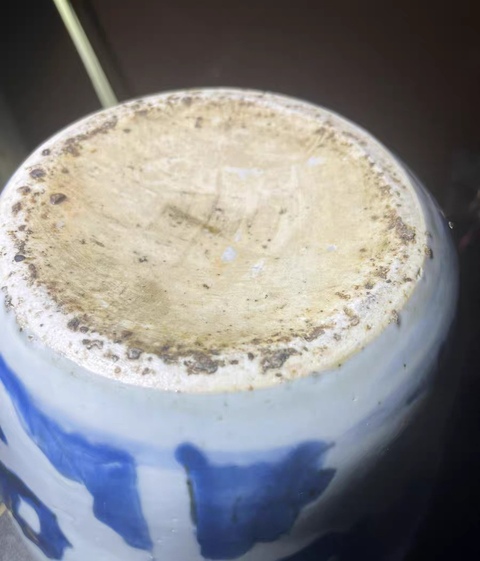 古玩陶瓷芭蕉麒麟紋青花罐真品鑒賞圖