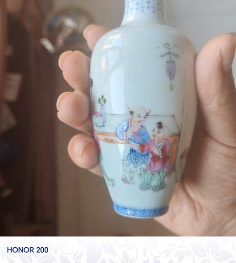 古玩陶瓷嬰戲紋粉彩瓶真品鑒賞圖