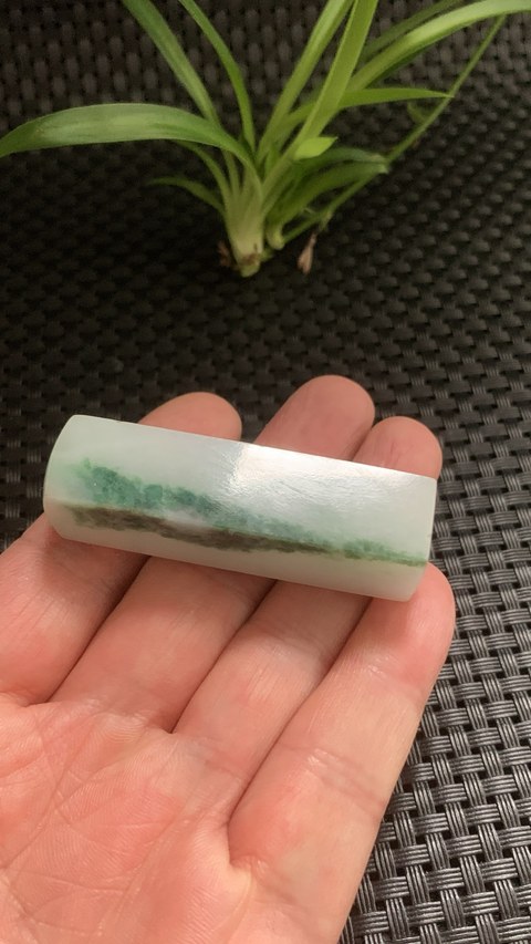 古玩玉器清代天然翡翠“素紋印章料”拍賣,當前價格6800元