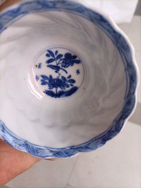 古玩陶瓷青花花卉紋花口杯真品鑒賞圖