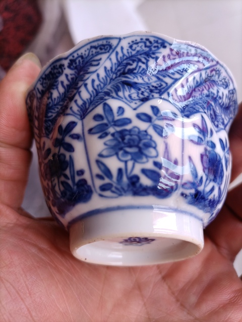 古玩陶瓷青花花卉紋花口杯真品鑒賞圖