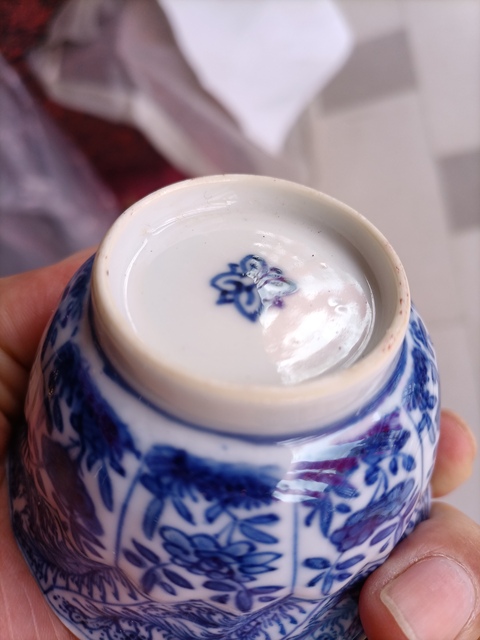 古玩陶瓷青花花卉紋花口杯真品鑒賞圖