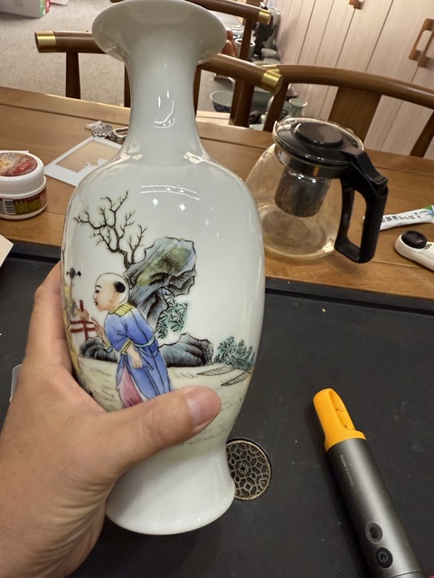 古玩陶瓷粉彩人物故事觀音瓶真品鑒賞圖