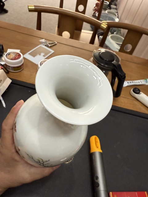 古玩陶瓷粉彩人物故事觀音瓶真品鑒賞圖