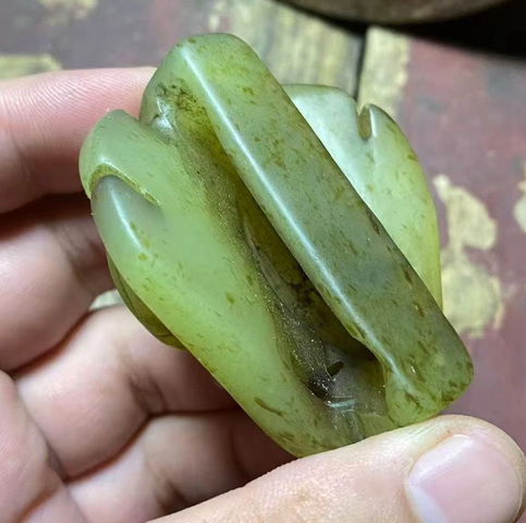 古玩玉器帶穿真品鑒賞圖